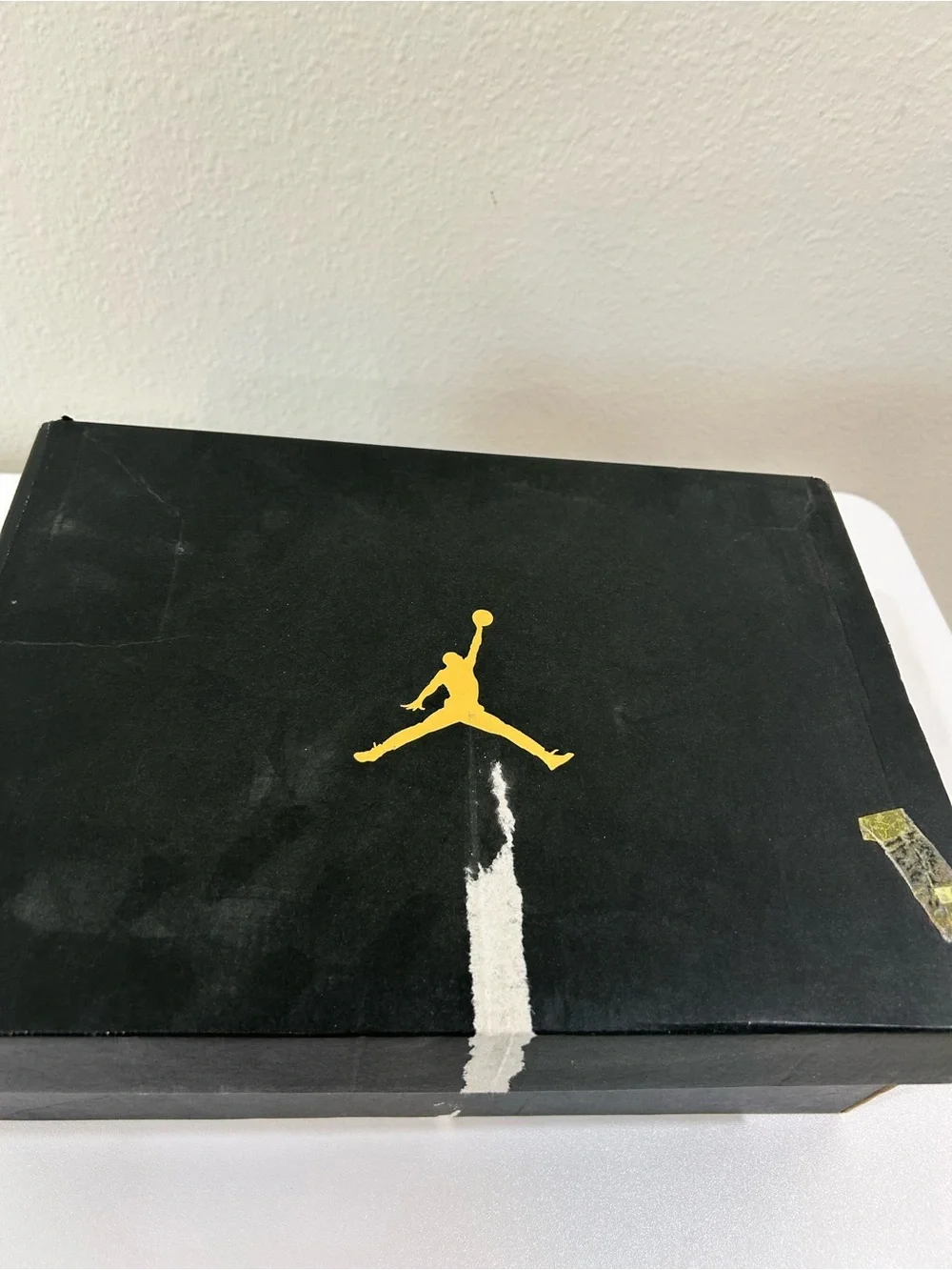 Air Jordan 1 Mid High-Top Basketball Sneaker, Size 8.5